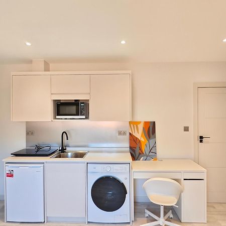 Morden Stratford Studio 1 Hotel London Eksteriør billede